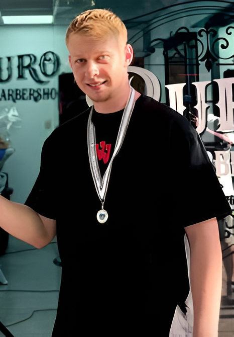 Сеней